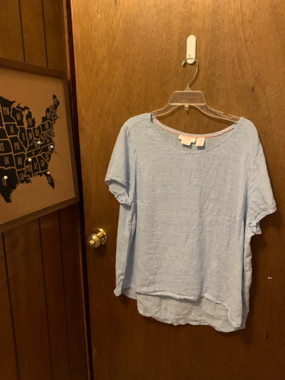 Isaac Mizrahi Soft Light Blue Short Sleeve 100 percent linen hi low blouse